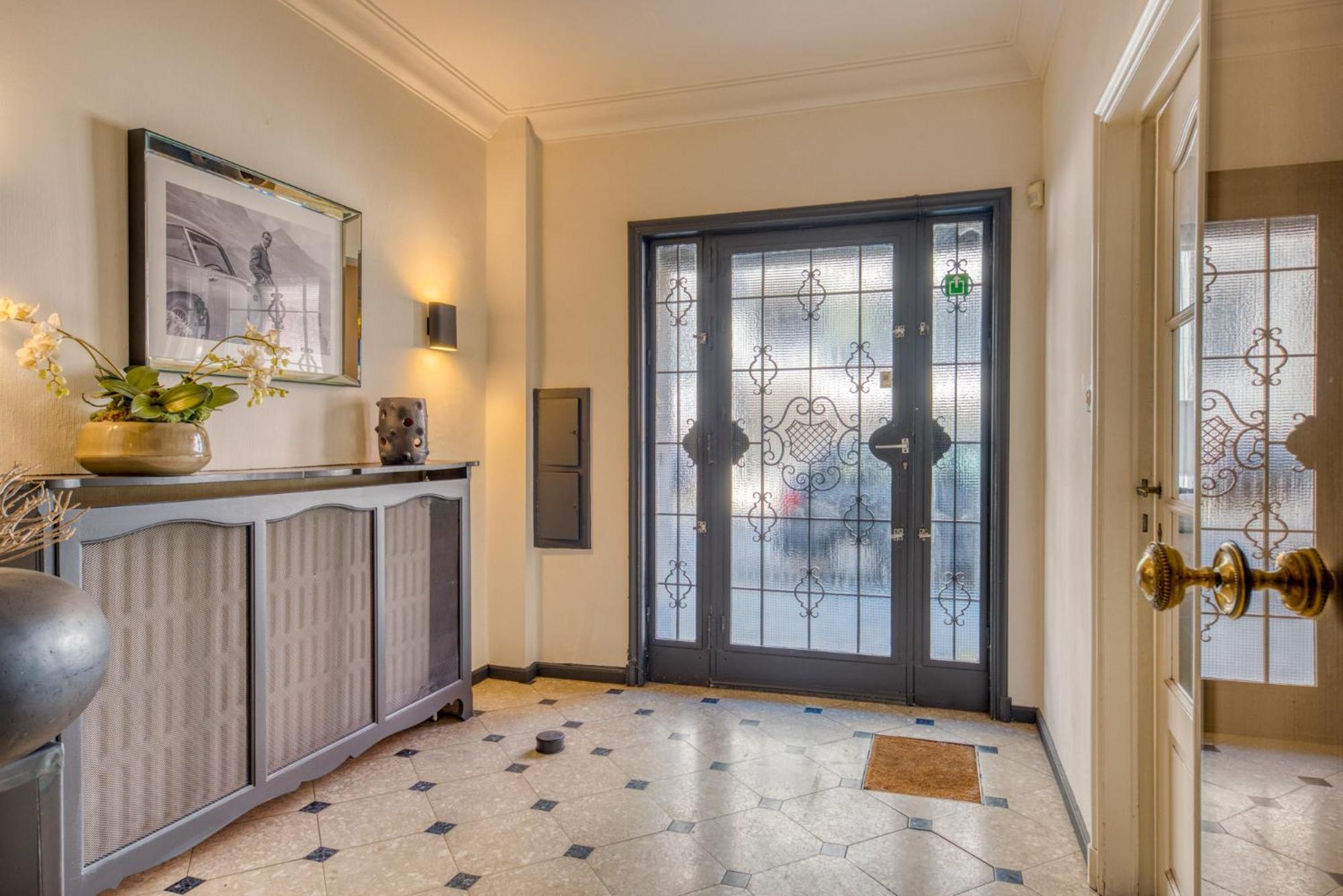 Belle Maison Bourgeoise Partagee De 4 Logements Lieja Exterior foto